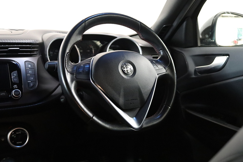 Alfa Romeo 1750 TBi Veloce Hatchback 5dr Petrol TCT Euro 6 (240 bhp)