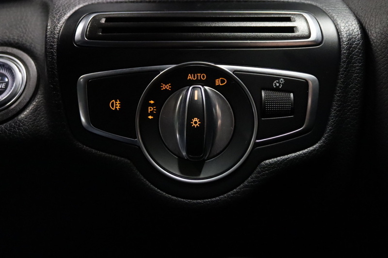 Mercedes-Benz C Class C220d AMG Line - U2534