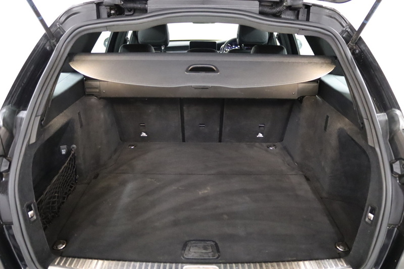 Mercedes-Benz C Class C220d AMG Line - U2534