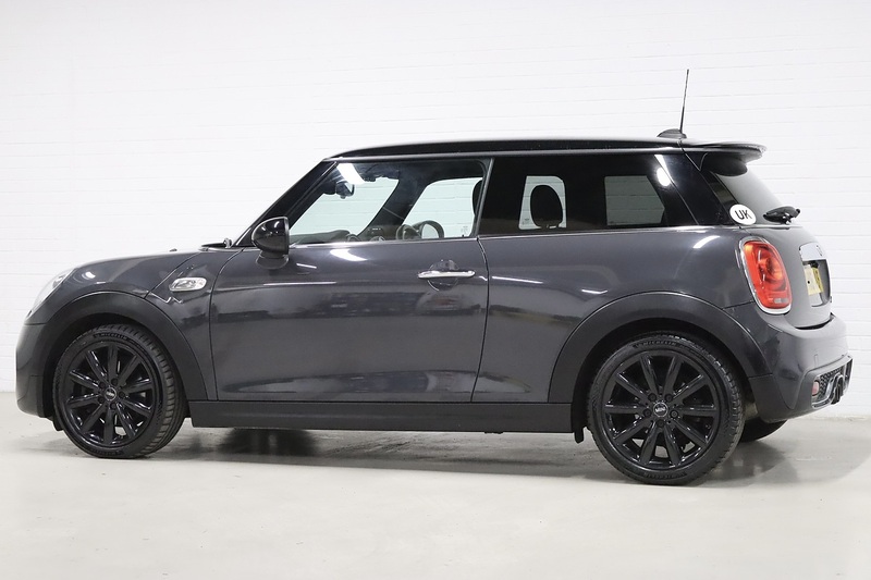 MINI Hatch Cooper S - U2542