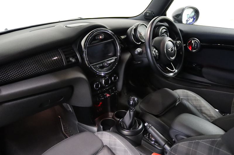 MINI Hatch Cooper S - U2542