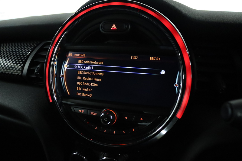 MINI Hatch Cooper S - U2542