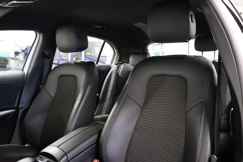 Mercedes-Benz A Class A180d Sport - U2544