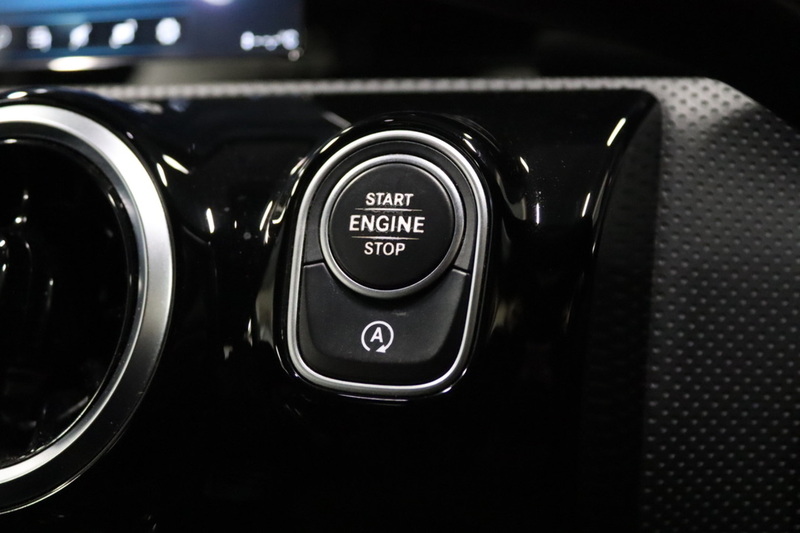 Mercedes-Benz A Class A180d Sport - U2544