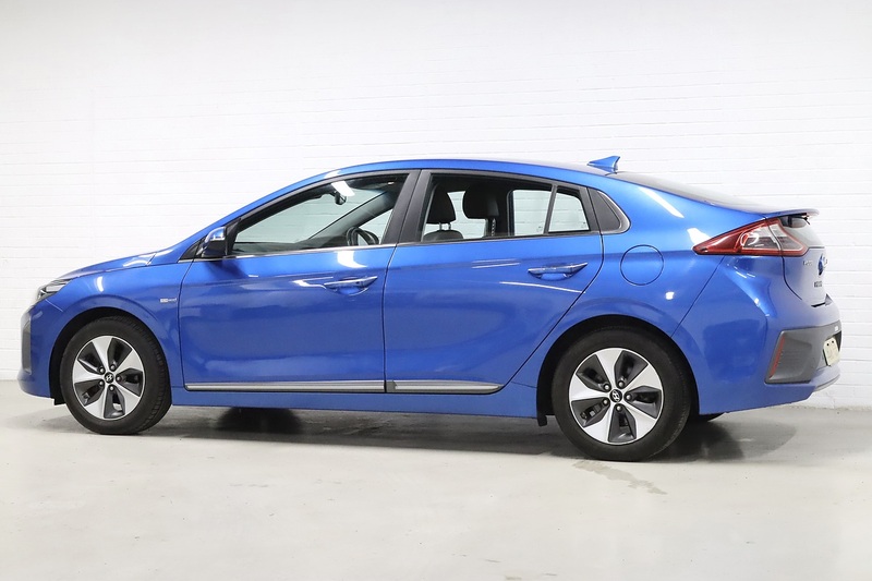 Hyundai IONIQ Premium SE - U2547
