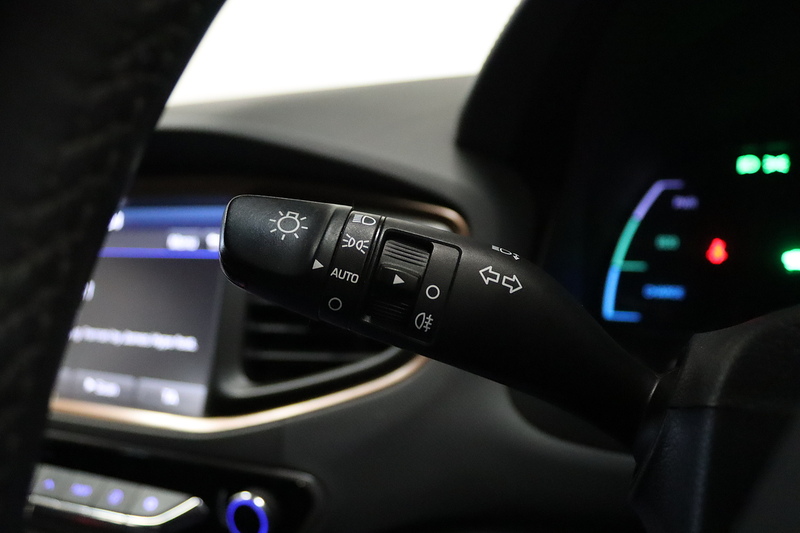 Hyundai IONIQ Premium SE - U2547