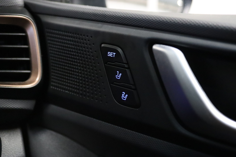 Hyundai IONIQ Premium SE - U2547