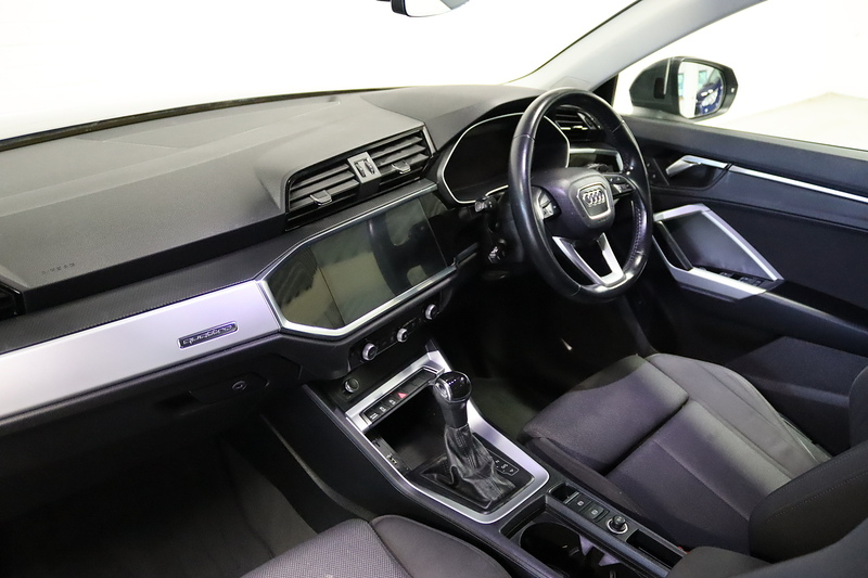 Audi Q3 TDI Sport - U2551