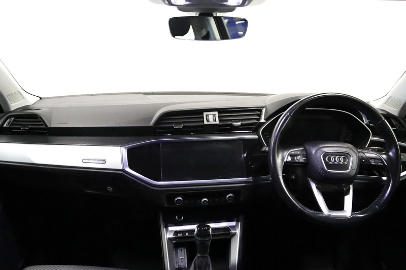 Audi Q3 TDI Sport - U2551