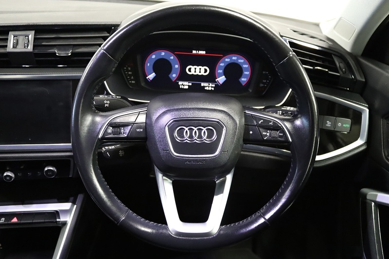 Audi Q3 TDI Sport - U2551