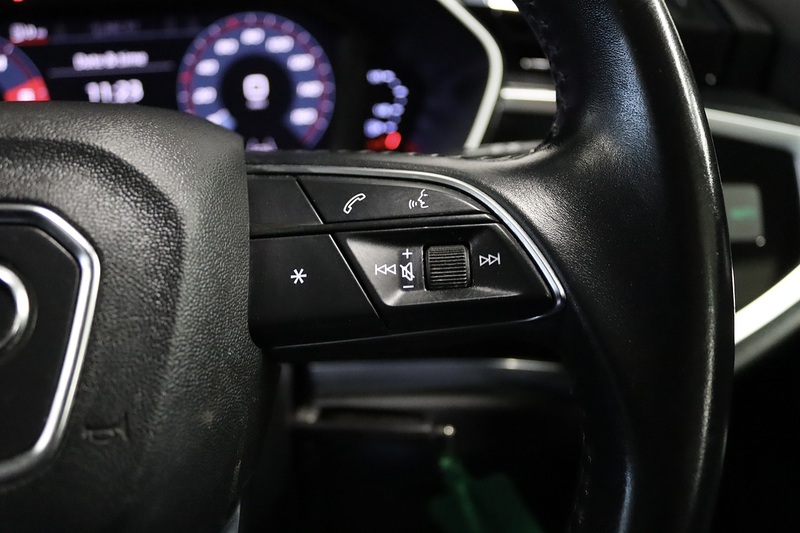 Audi Q3 TDI Sport - U2551