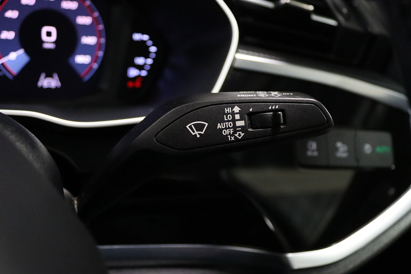 Audi Q3 TDI Sport - U2551