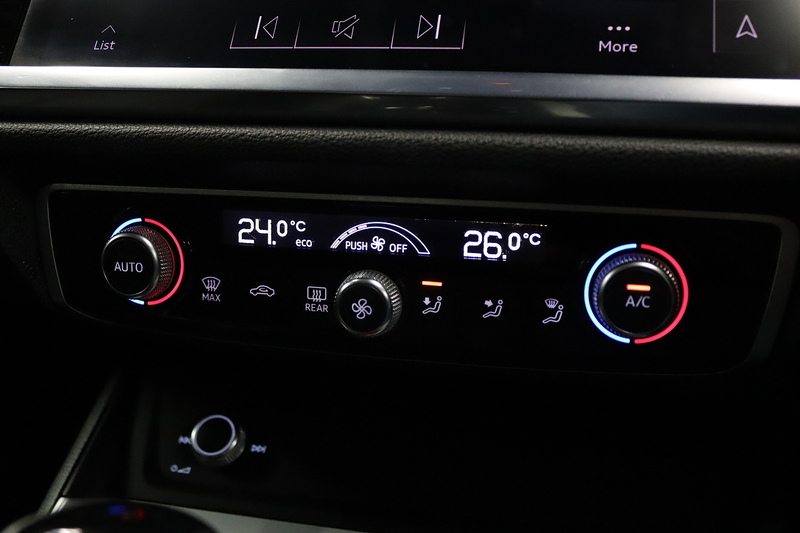 Audi Q3 TDI Sport - U2551