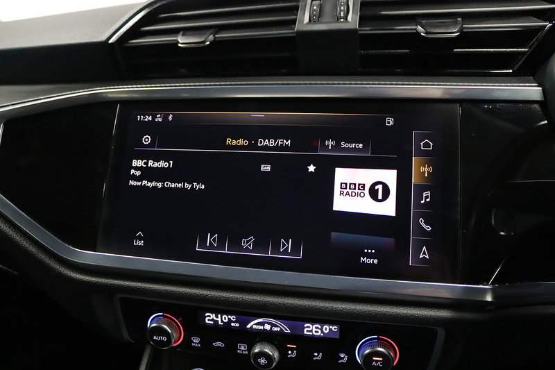 Audi Q3 TDI Sport - U2551