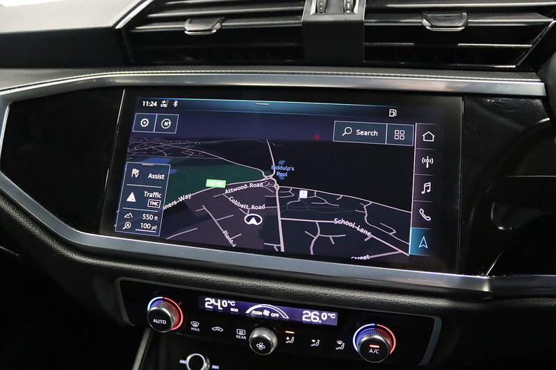 Audi Q3 TDI Sport - U2551