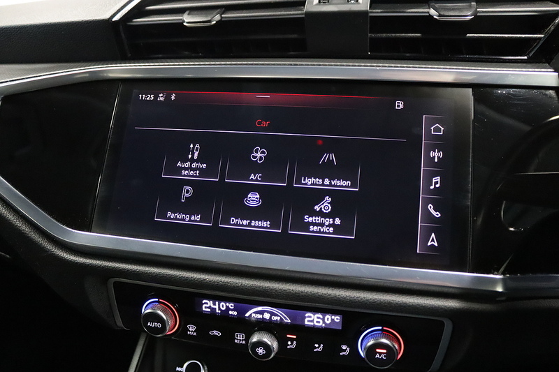 Audi Q3 TDI Sport - U2551