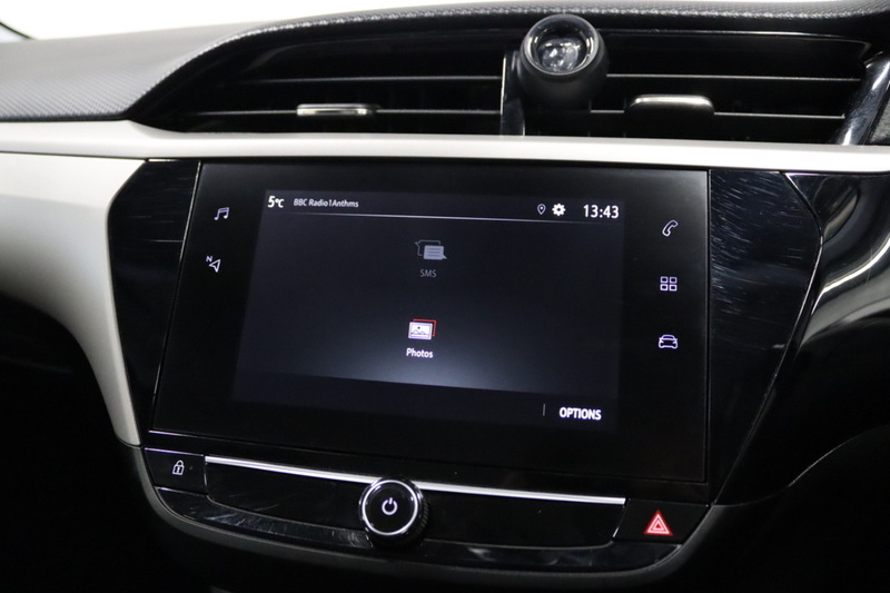 Vauxhall Corsa SE - U2552