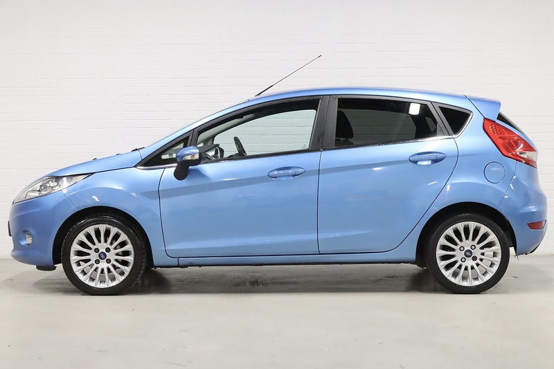 Ford Fiesta Titanium - U2559