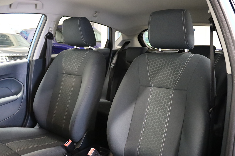 Ford Fiesta Titanium - U2559
