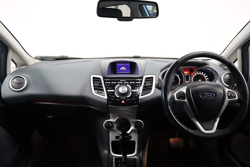 Ford Fiesta Titanium - U2559