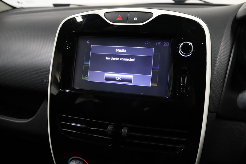 Renault Clio Dynamique Nav - U2570