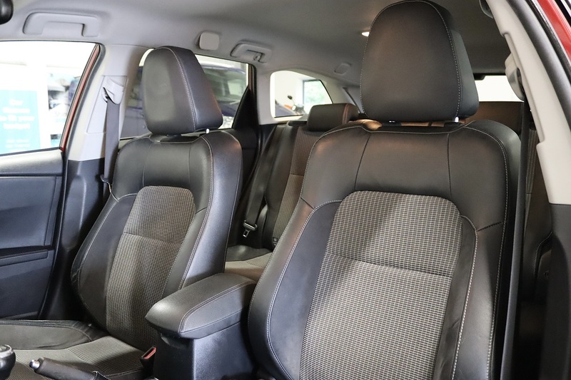 Toyota Auris VVT-i Excel - U2580