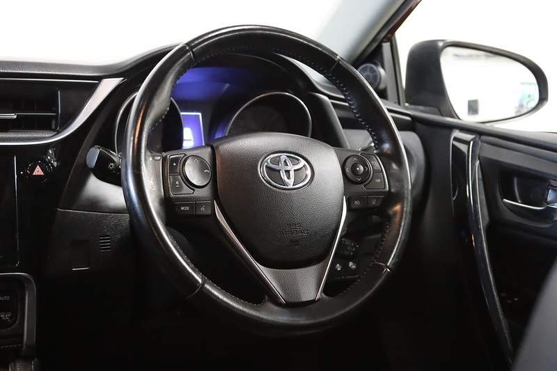 Toyota Auris VVT-i Excel - U2580