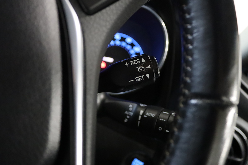 Toyota Auris VVT-i Excel - U2580