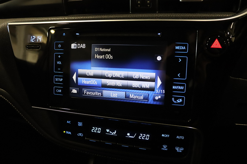 Toyota Auris VVT-i Excel - U2580