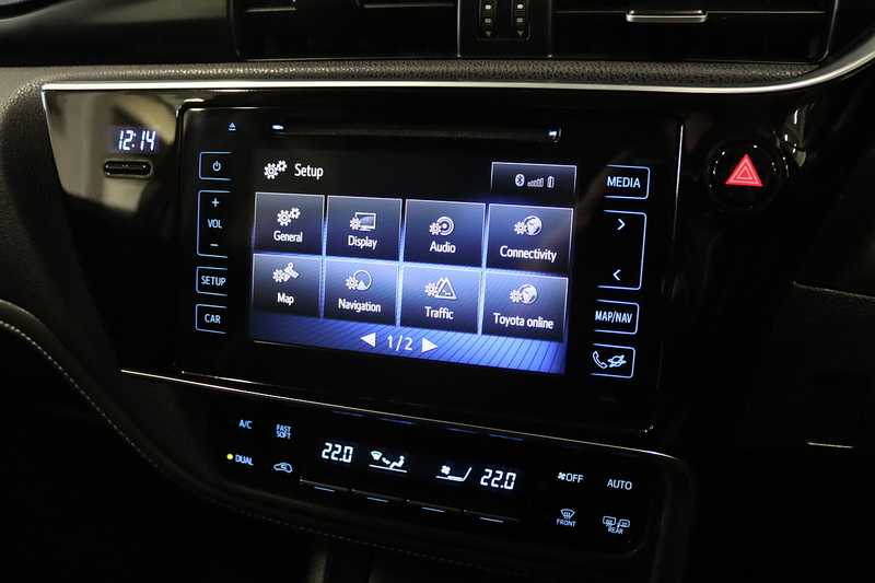 Toyota Auris VVT-i Excel - U2580