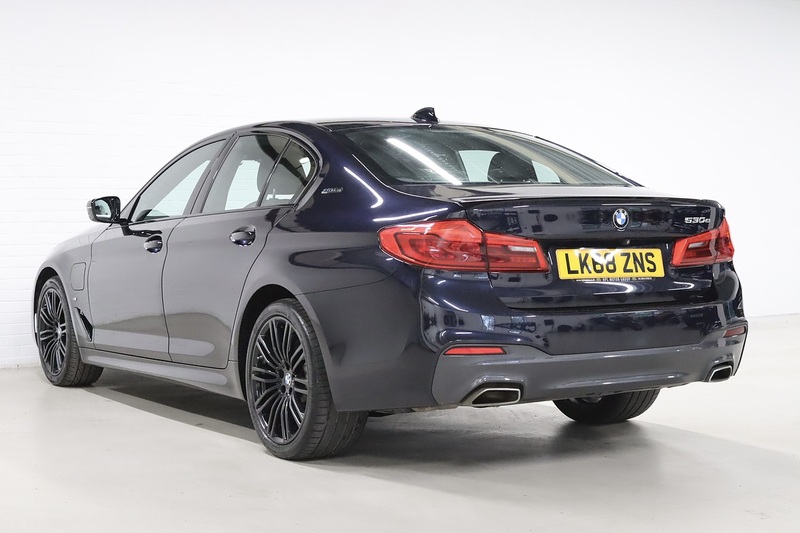 BMW 5 Series 530e M Sport - U2587