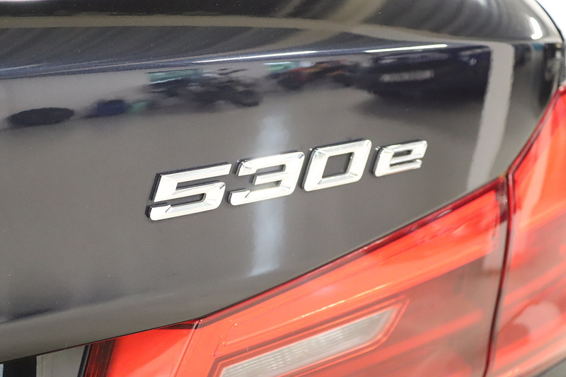 BMW 5 Series 530e M Sport - U2587
