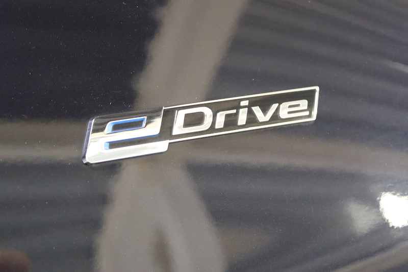 BMW 5 Series 530e M Sport - U2587