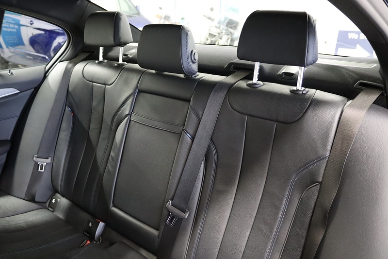 BMW 5 Series 530e M Sport - U2587