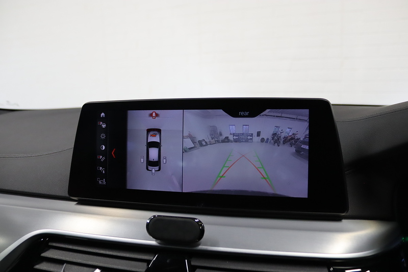 BMW 5 Series 530e M Sport - U2587