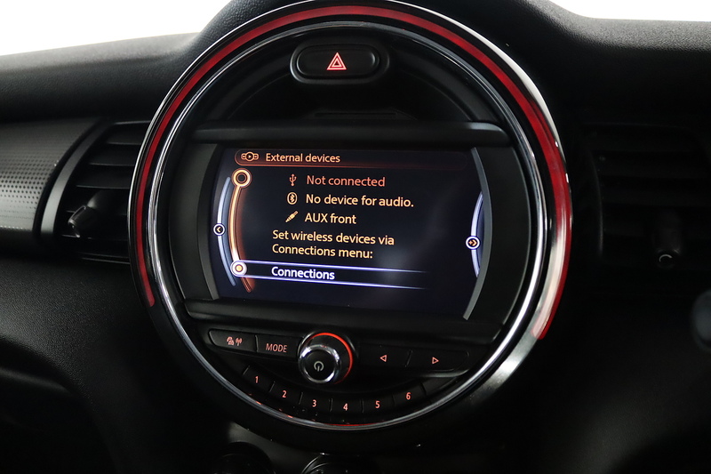 MINI Hatch Cooper - U2599