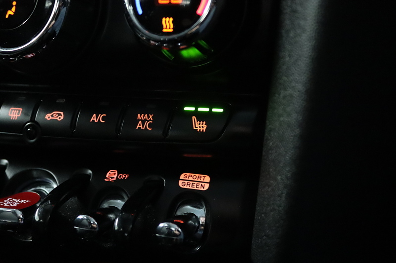 MINI Hatch Cooper - U2599