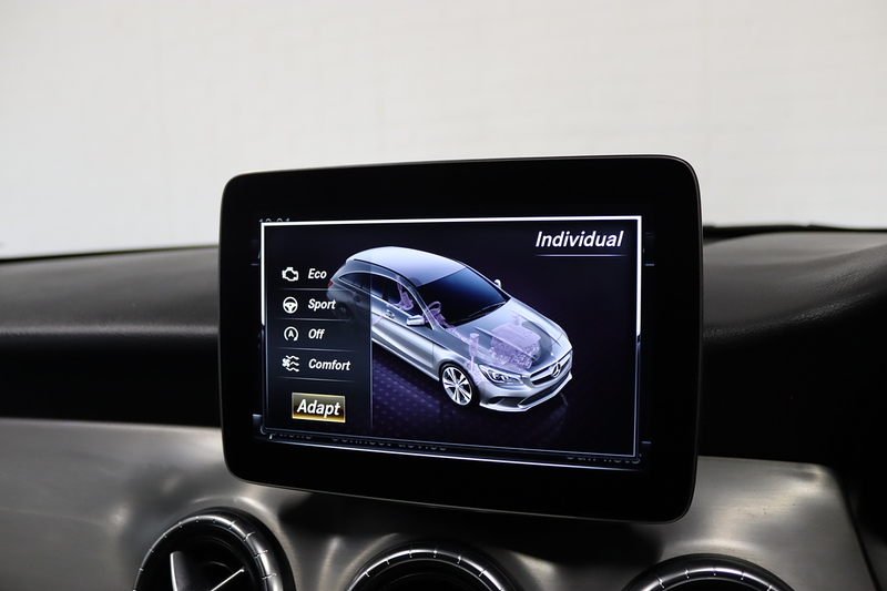 Mercedes-Benz CLA CLA220d AMG Line Night Edition - U2603