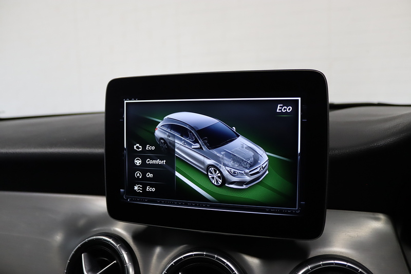 Mercedes-Benz CLA CLA220d AMG Line Night Edition - U2603