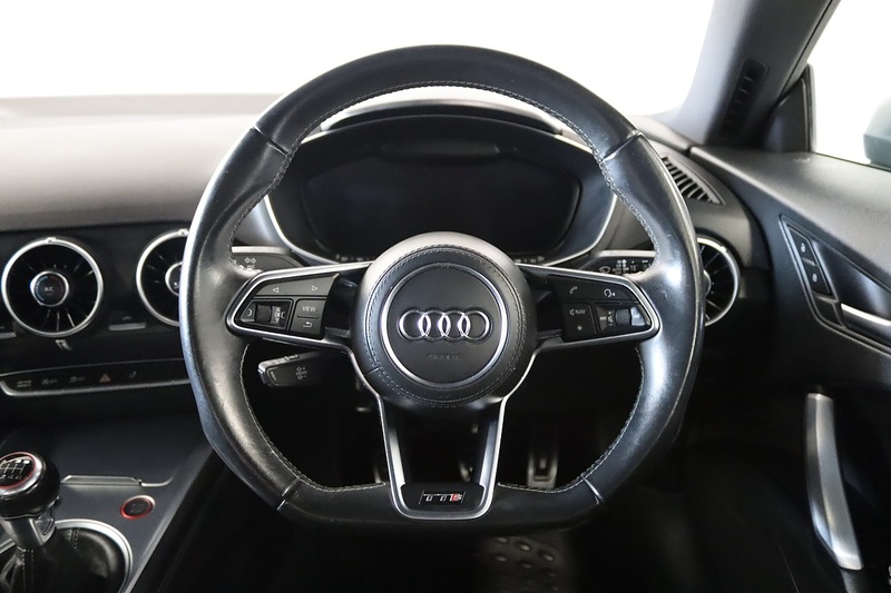 Audi TTS TFSI - U2611