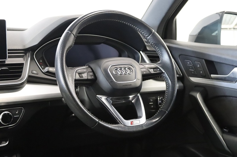 Audi Q5 TFSI S line - U2614