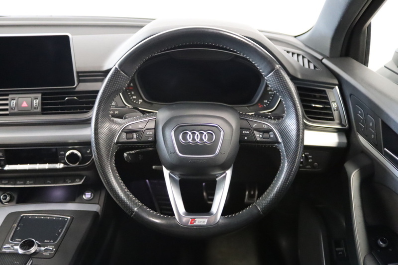 Audi Q5 TFSI S line - U2614