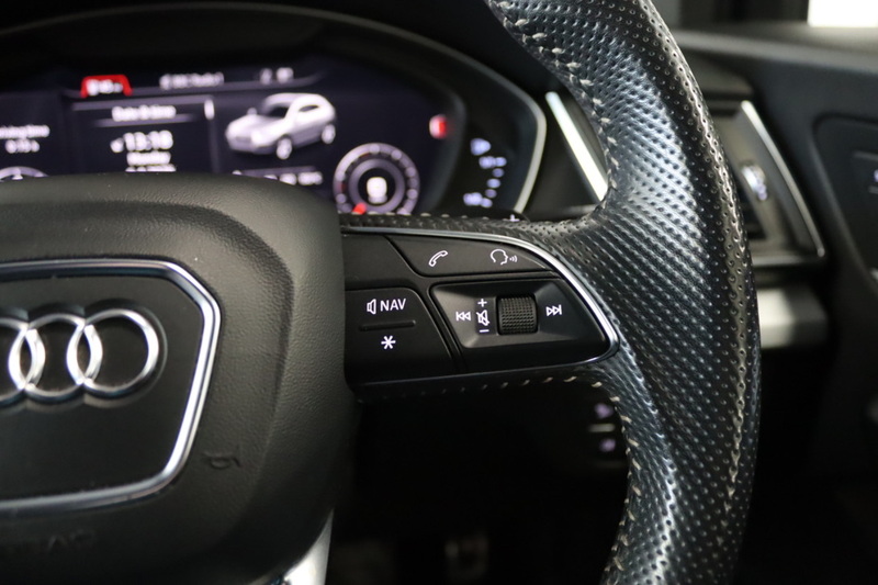 Audi Q5 TFSI S line - U2614