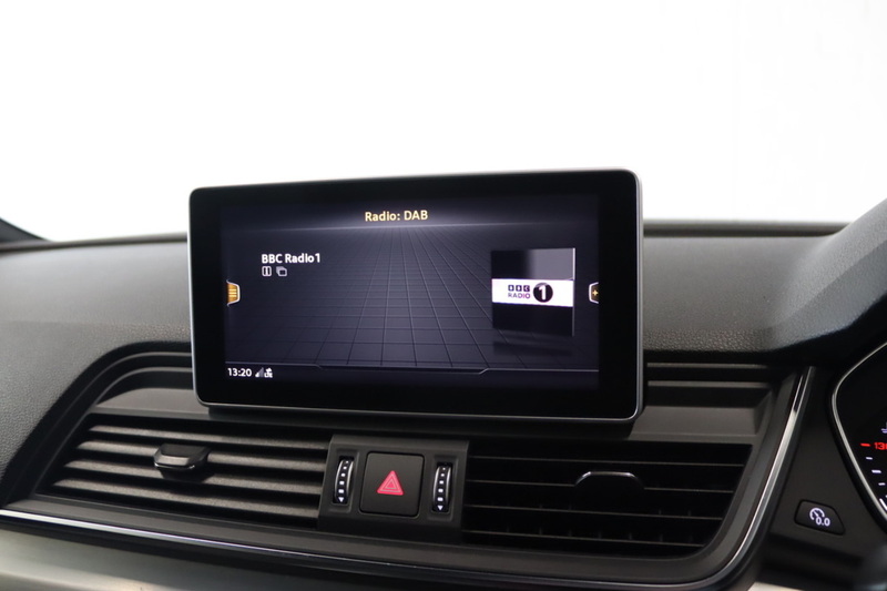 Audi Q5 TFSI S line - U2614