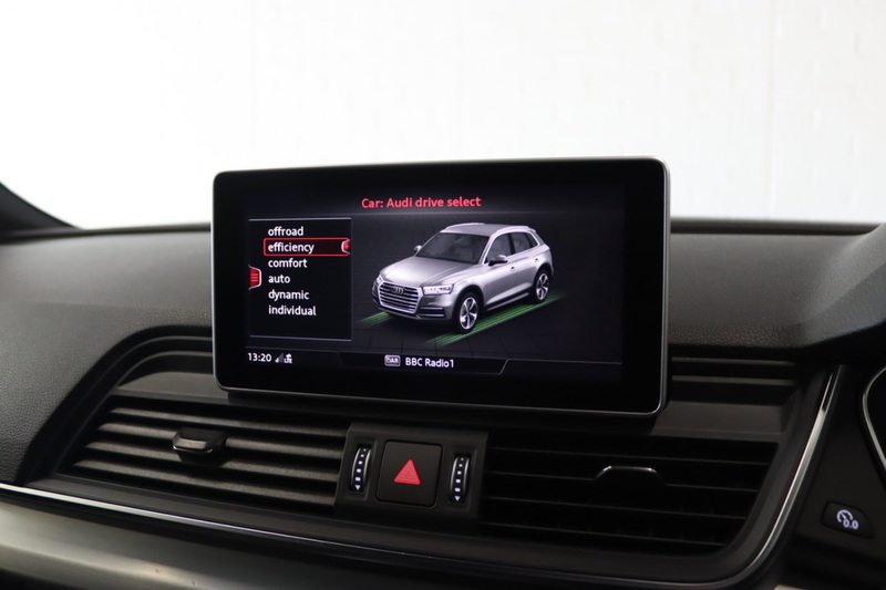 Audi Q5 TFSI S line - U2614