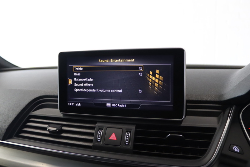 Audi Q5 TFSI S line - U2614