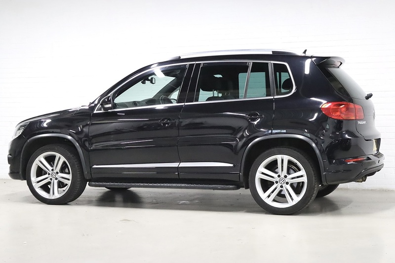 Volkswagen Tiguan TDI BlueMotion Tech R-Line - U2617