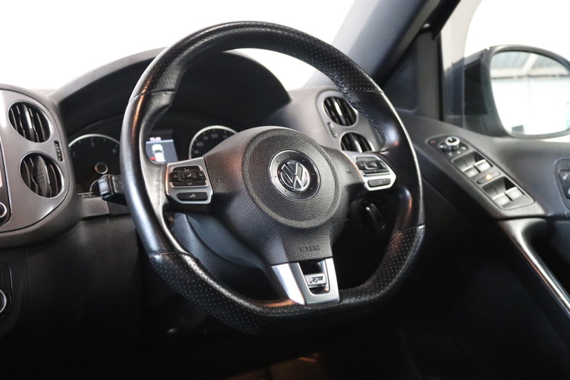Volkswagen Tiguan TDI BlueMotion Tech R-Line - U2617