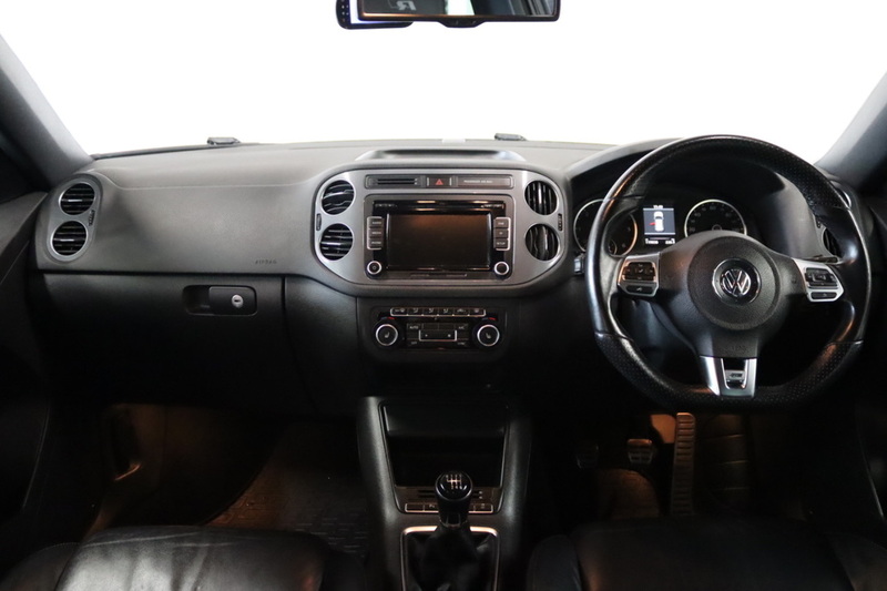 Volkswagen Tiguan TDI BlueMotion Tech R-Line - U2617