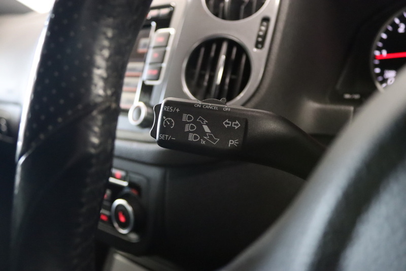 Volkswagen Tiguan TDI BlueMotion Tech R-Line - U2617